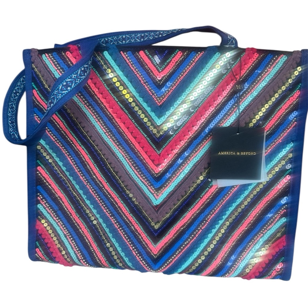 NWT America & Beyond Embellished Shopper with Crossbody Strap - Picture 4 of 6